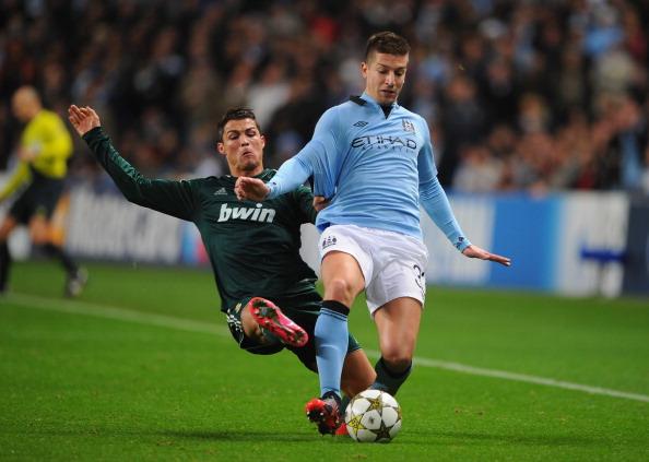 天津日报：联赛收官战将有约3000名申花球迷到天津观战助威（天津日报：联赛收官战约3000名申花球迷将赴津观赛助威）