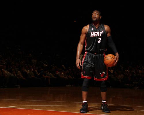 3-0！英超争冠格局骤变：神锋3场5球 12.1亿豪门3连胜落后枪手2分（3-0！英超冠军悬念升级：神锋三战五球，12.1亿豪门三连胜仍距枪手2分）