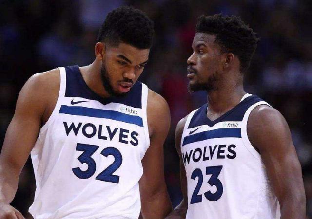 记者：阿隆索在训练前向全队讲话，批评球员态度问题（记者称阿隆索训练前面向全队发言，直批球员态度问题）